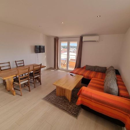 Apartment Furulund มาคาร์สกา ภายนอก รูปภาพ