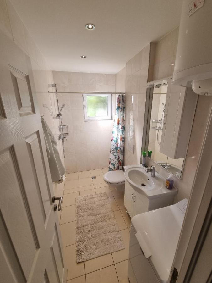 Apartment Furulund มาคาร์สกา ภายนอก รูปภาพ